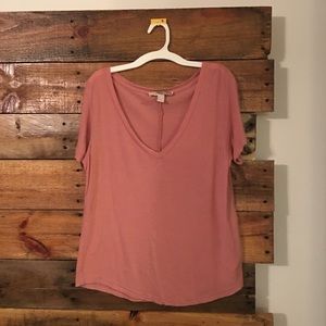 V-Neck Forever21 shirt